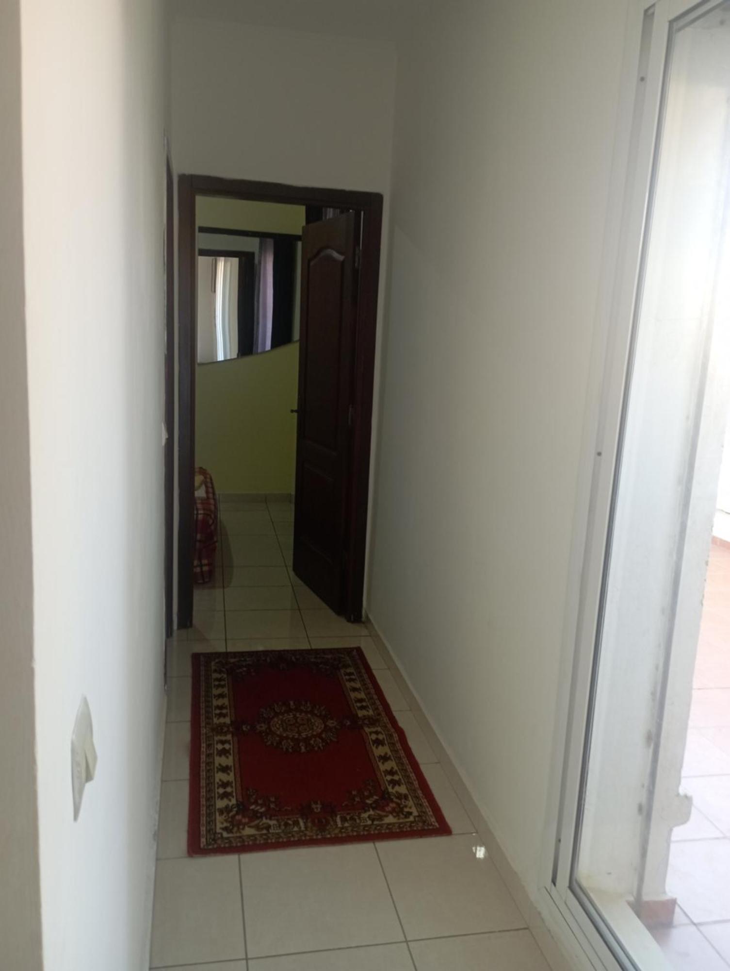 Petit Avec Terasse Apartment